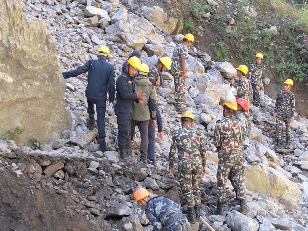 मनास्लु क्षेत्रमा पहिरोमा पुरिएकी विदेशी पर्यटक फेला परेनन्