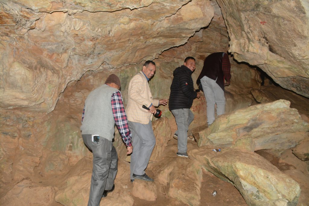 सिद्धगुफाको प्रवर्द्धनमा जुट्यो बन्दीपुर गाउँपालिका