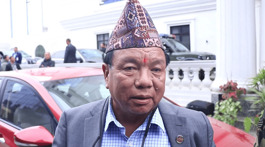 विद्यालय कर्मचारी र बाल शिक्षकलाई सरकारले तोकेको तलब दिन शिक्षामन्त्री पुनकाे आग्रह