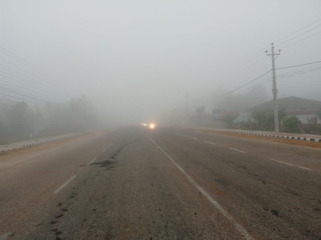 महोत्तरीमा बढ्दो चिसो र शीतलहरले विपन्न बस्तीको जनजीवन कष्टकर, यातायात प्रभावित