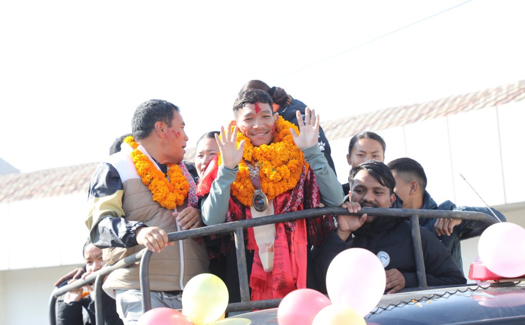 विश्व बक्सिङका पदक विजेता चन्द्रको भब्य स्वागत