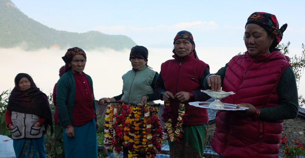 कोरिखामा घरबासले फेरिँदै महिलाको दैनिकी: आत्मनिर्भरताको बाटोमा अग्रसर