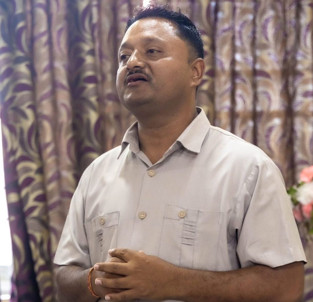 केन्द्रीय कमिटिमा उम्मेदवारी दिने इन्जिनियर रोकाहाको तयारी