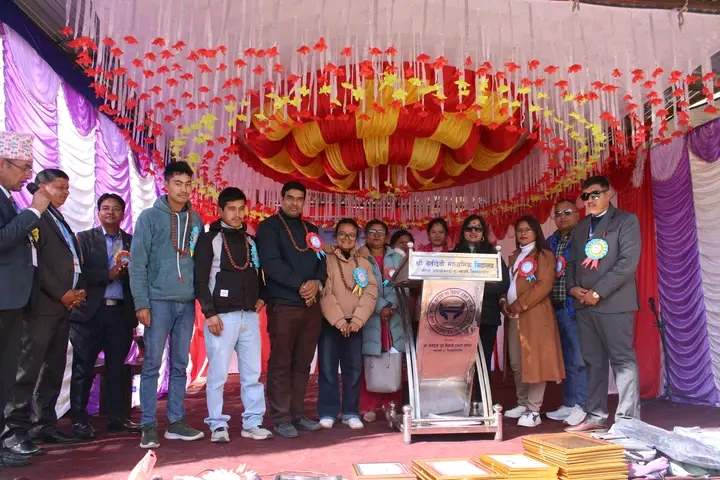 सेतीदेवी माविको ७३ औँ वार्षिकोत्सव भव्यताका साथ सम्पन्न, पूर्व विद्यार्थीले गरे आधुनिक स्टीलकाे पाेडिएम सहयाेग