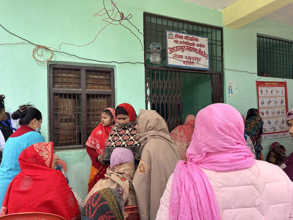 सासूको उत्प्रेरणाले बुहारीहरूको ‘मिनिल्याप’