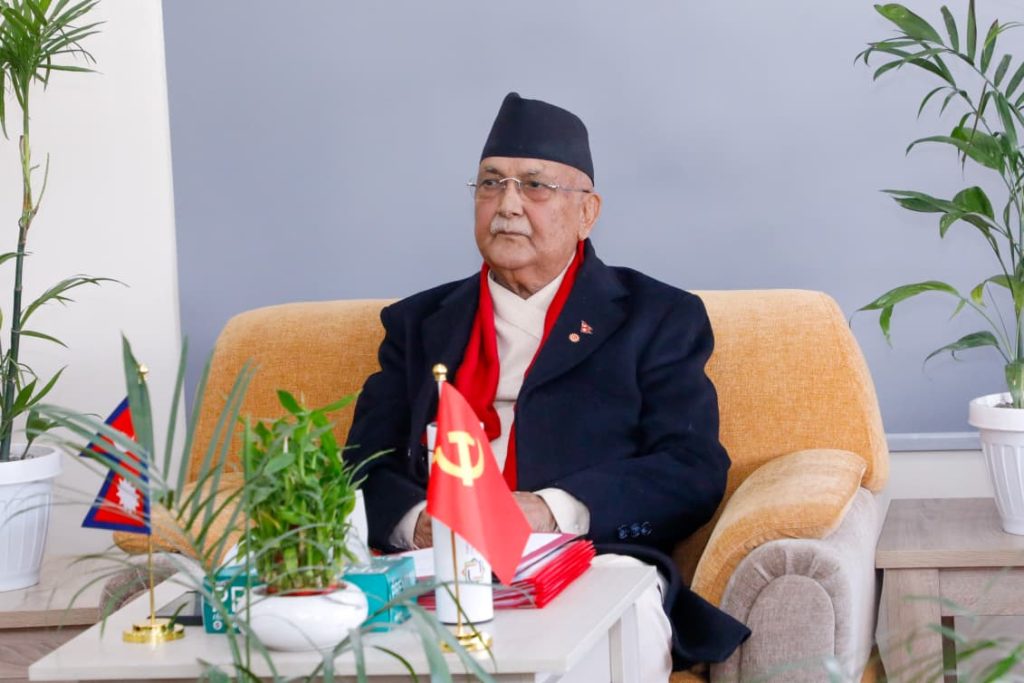 गृहजिल्ला पुगेर ओलीले भने, जस्तोसुकै परिस्थितिमा पनि एमाले चुनावमा होमिन्छ’