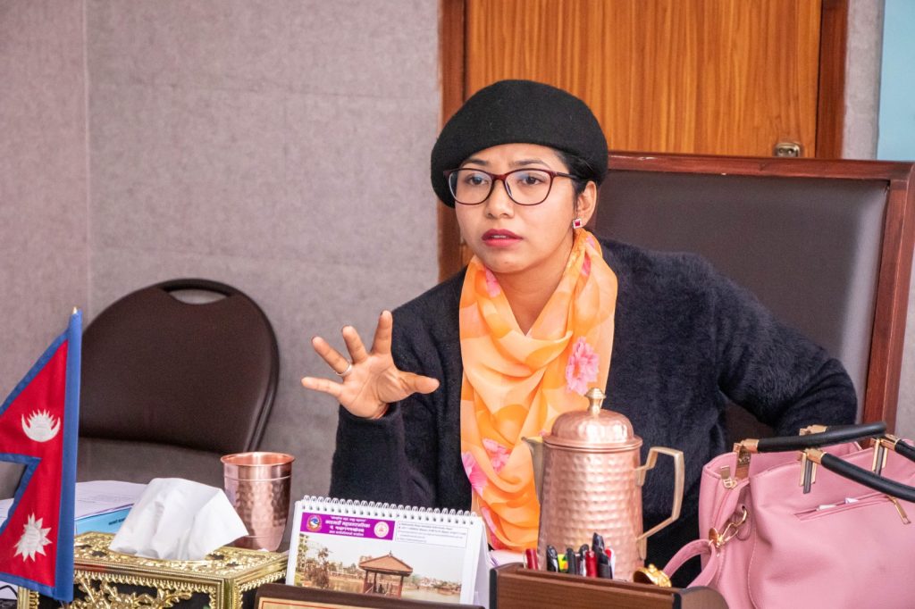 ७ दिनभित्र विद्यालयका शिक्षक र विद्यार्थीको डिजिटल हाजिरी कार्यान्वयनमा ल्याउन कार्यवाहक प्रमुख डंगोलको निर्देशन