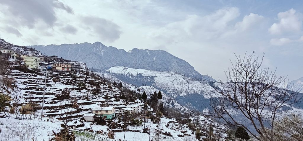 पश्चिमी वायुको प्रभावले आज वर्षा र हिमपातको सम्भावना, कर्णाली र सुदूरपश्चिममा चट्याङसहित पानी पर्ने