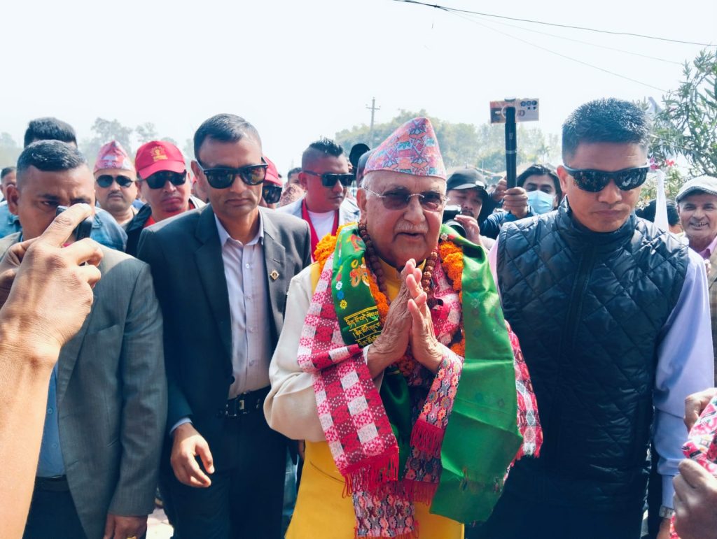 झापा–५ मा एमाले अध्यक्ष ओलीले आज चुनावी प्रतिबद्धता पत्र सार्वजनिक गर्दै