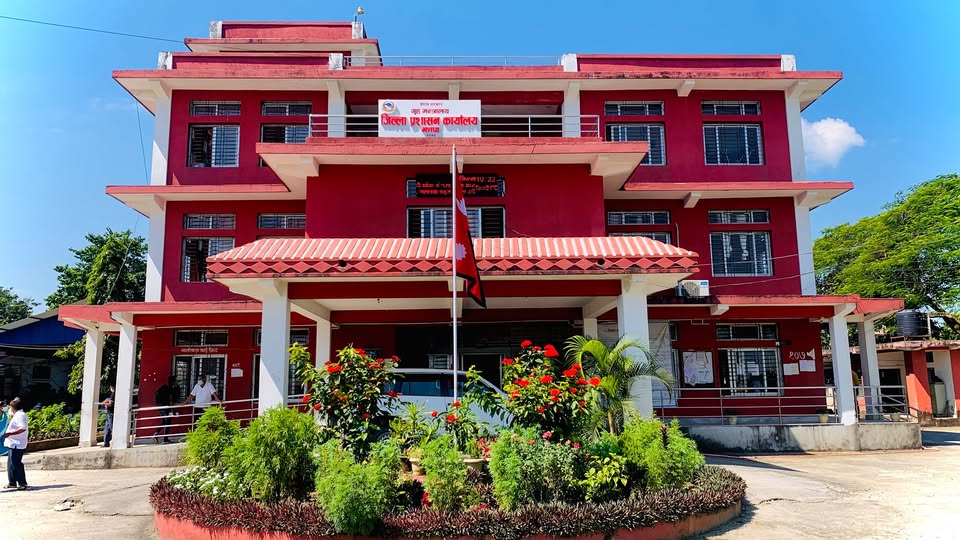 मतदाताको गोपनीयता भंग हुने गरी सामाजिक सञ्जालमा भइरहेकाे उल्लंघन बारे झापा प्रशासनको ध्यानाकर्षण, कारबाहीसमेत हुनसक्ने