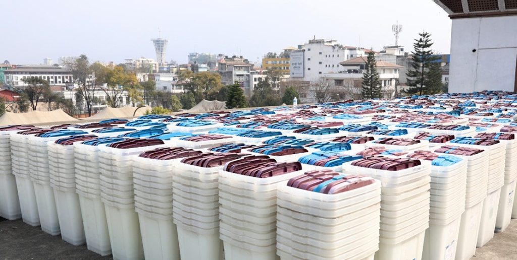 सुदूरपश्चिम, कर्णाली र कोशीमा मतपत्र पुग्यो, काठमाडौँमा केही दिनमै पुर्‍याइने