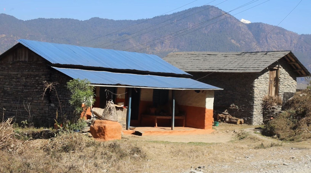 बागलुङका मतदाता भन्छन् : ‘जसले बाँदर नियन्त्रण गर्ने स्पष्ट खाका ल्याउँछ, उसैलाई भोट’