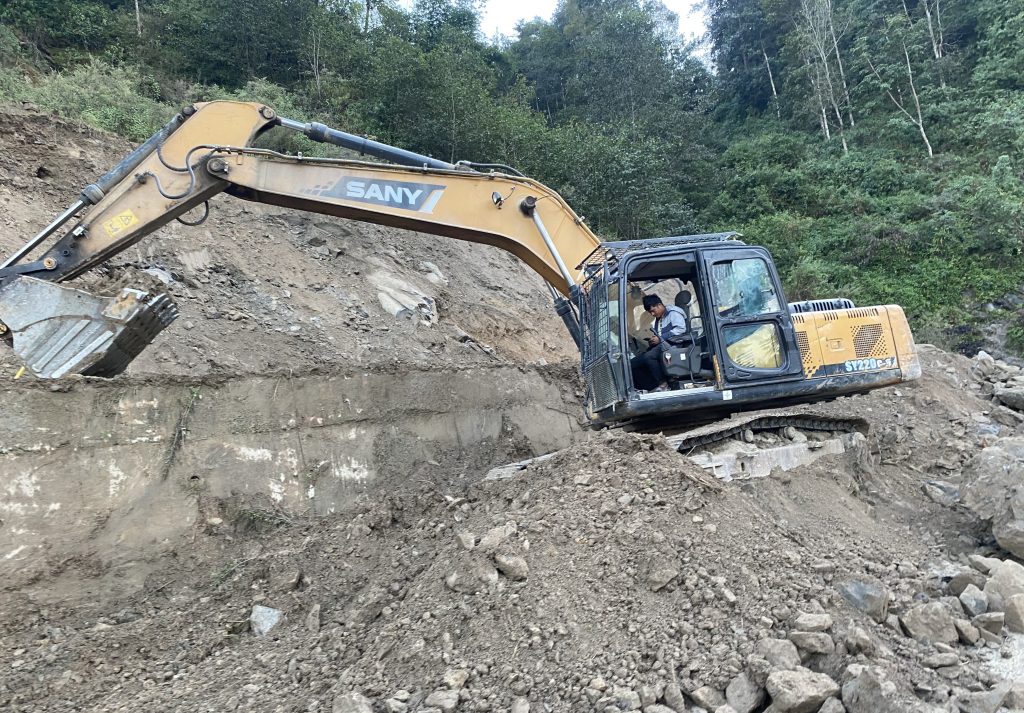 धुलिखेल–खावा सडक स्तरोन्नति तीव्रः चैत ७ देखि दुई साता रातिको समयमा सवारी आवागमन बन्द