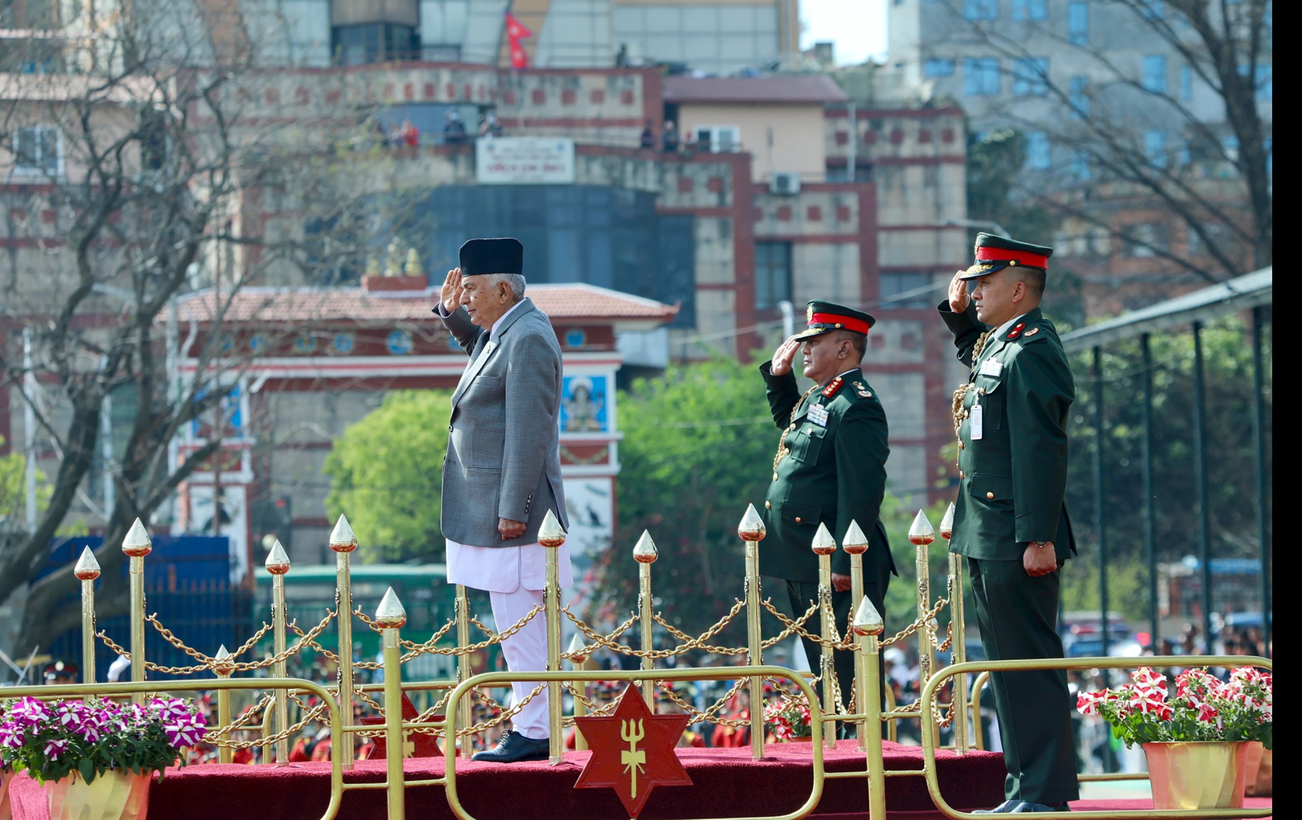 टुँडिखेलमा घोडेजात्राको उत्साह: राष्ट्रपति र प्रधानमन्त्रीको उपस्थितिमा सेनाको कौशल प्रदर्शन (तस्बिरहरू)