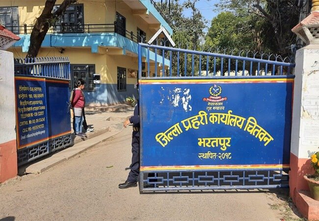 चितवन तोडफोड प्रकरणः आगजनी र उपद्रोमा संलग्न ९३ जनामाथि मुद्दा दायर, १२ जना पुर्पक्षका लागि थुनामा