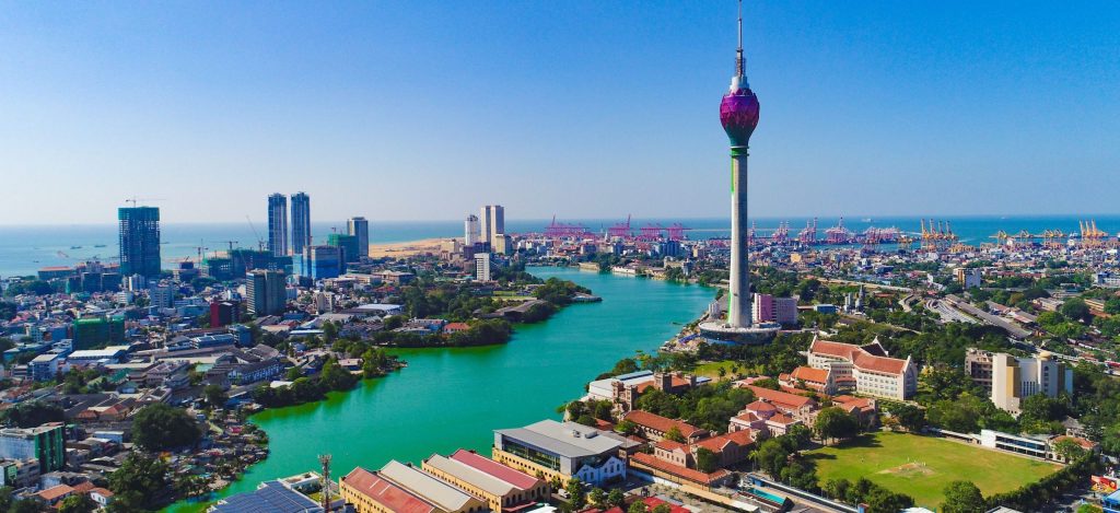 इन्धन सङ्कट गहिरिएपछि श्रीलङ्कामा हरेक बुधबार सरकारी कार्यालय बन्द गरिने