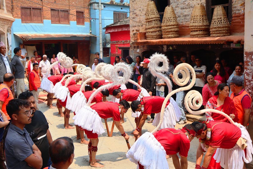 बागलुङको ३०० वर्ष पुरानो ऐतिहासिक ‘हनुमान नाच’ समापन, २१ महिनामा १९ पटक देखाइयो