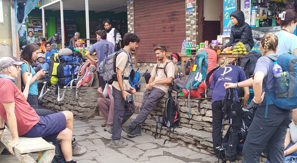 मनास्लु क्षेत्रमा पर्यटकको ऐतिहासिक आगमन : एकै वर्ष झण्डै १५ हजार पर्यटकले गरे भ्रमण