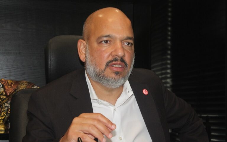 व्यवसायी शेखर गोल्छालाई २४ घण्टाभित्र अदालतमा उपस्थित गराउन सर्वोच्चको आदेश