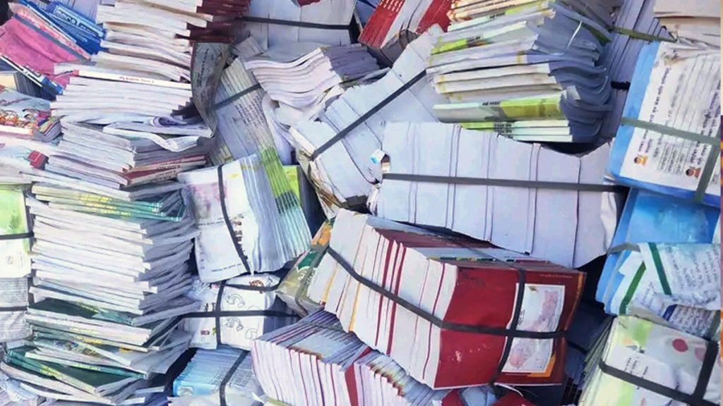 नयाँ शैक्षिक सत्रअगावै कर्णाली र लुम्बिनीका १० जिल्लामा पुग्यो साढे ४ लाख पाठ्यपुस्तक