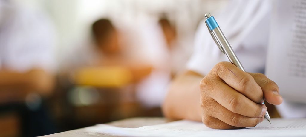 हेटौंडामा अर्काको नाममा एसईई दिने नक्कली परीक्षार्थी पक्राउ, दुवैजना प्रहरी नियन्त्रणमा