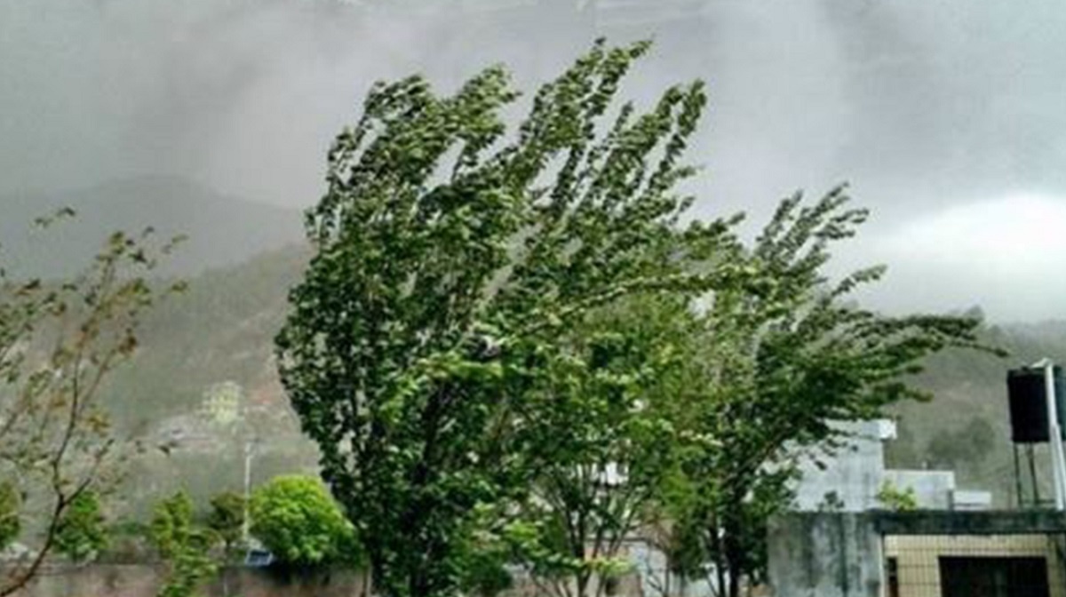 बुधबार साँझदेखि देशका विभिन्न भागमा तीव्र हावाहुरी र वर्षाको सम्भावना : उच्च सतर्कता अपनाउन विभागको आग्रह