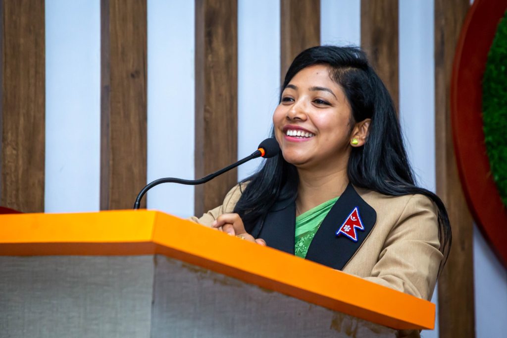 काठमाडौं महानगरको ‘एक वडा, एक नमूना उद्यम’ : भान्साबाट निस्किएर उद्यमी बनाउने कार्यवाहक प्रमुखकाे याेजना