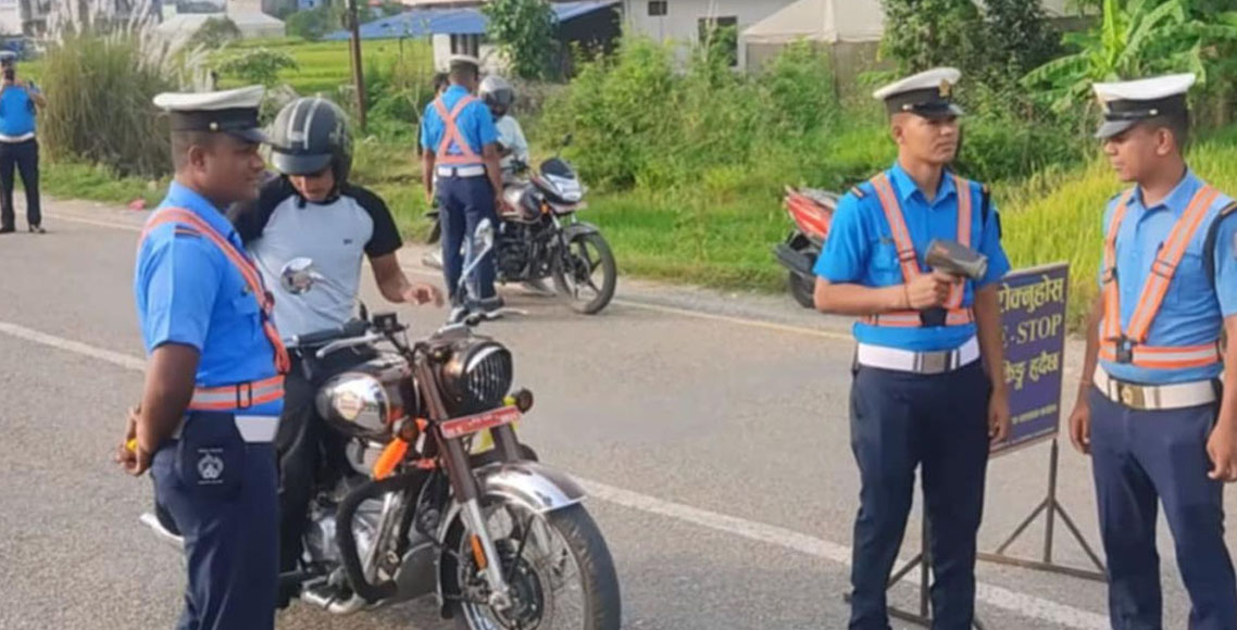 काठमाडौं उपत्यकामा २४ घण्टाभित्र साढे ३ हजार सवारी चालक कारबाहीमा, २५ लाख राजस्व सङ्कलन