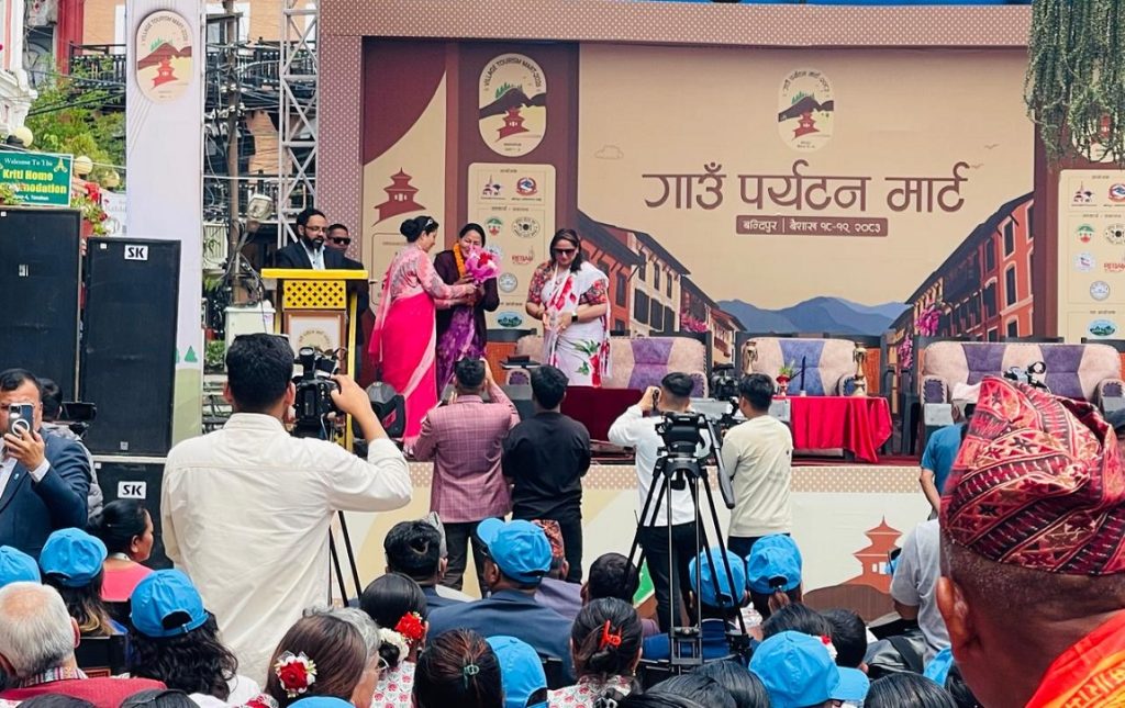 १० बुँदे घोषणापत्र जारी गर्दै ‘बन्दीपुर गाउँ पर्यटन मार्ट २०८३’ सम्पन्न