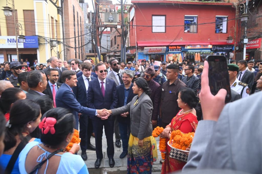 चोरिएका मूर्ति तथा कलाकृति फिर्ता गरेर सम्पदा क्षेत्रका रित्ता आसन भर्दै कार्यवाहक प्रमुख डंगोल