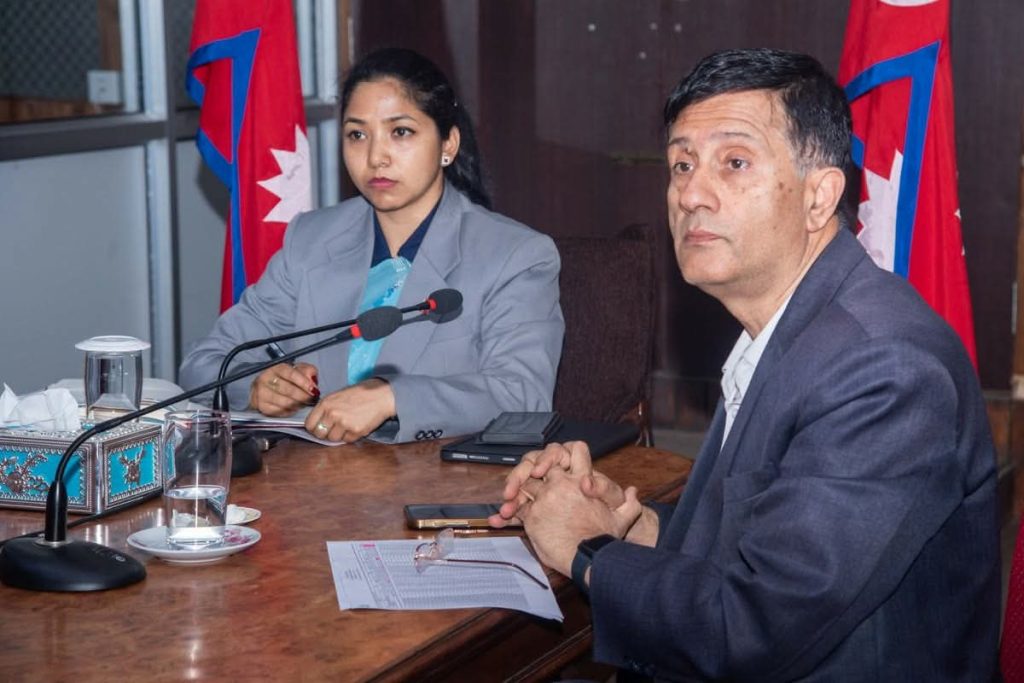 रोकिएका फाइल एक साताभित्र फर्छ्योट गर्न कार्यवाहक मेयर डङ्गोलको निर्देशन