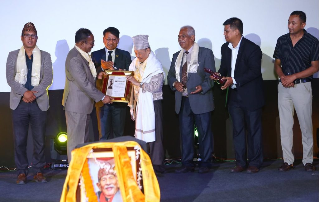पेजथ्री पिपल्स च्वाइस अवार्ड ११४६ सम्पन्न, ‘लाखे आजु’ उत्कृष्ट चलचित्र घोषित