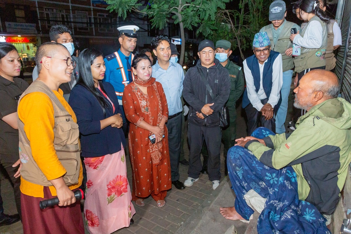 काठमाडौँलाई मानवीयताको सहर बनाउन कार्यवाहक प्रमुख डंगोल सहयोगापेक्षी सहयोगापेक्षी खोज्दै सडकमा