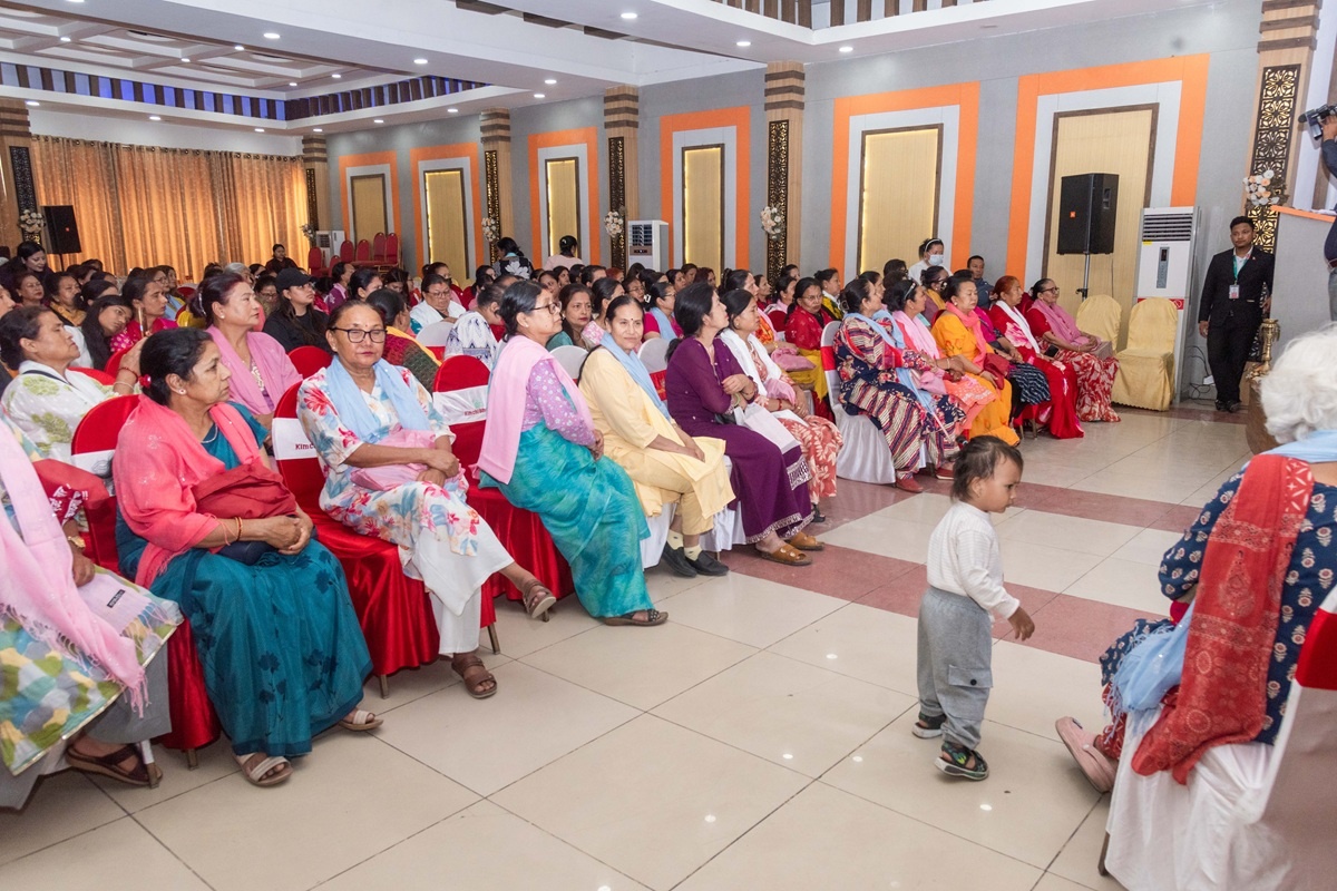 एकल महिलालाई आत्मसम्मान र साथको अनुभूति दिलाउन काठमाडौँ महानगर वडा २९ को सम्मान