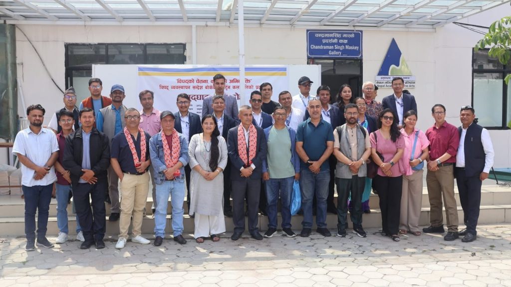 कार्टुनबाटै कलाकारहरूले दिए विपद्को चेतावनी, नक्सालमा सुरु भयो ‘विपद्को चेतना, कलाको अभिव्यक्ति’ प्रदर्शनी