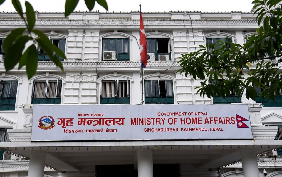 ३३ एसएसपीको सरुवा: काठमाडौँको कमान्ड दिलिप घिमिरेलाई, ललितपुरमा तुल बहादुर कार्की