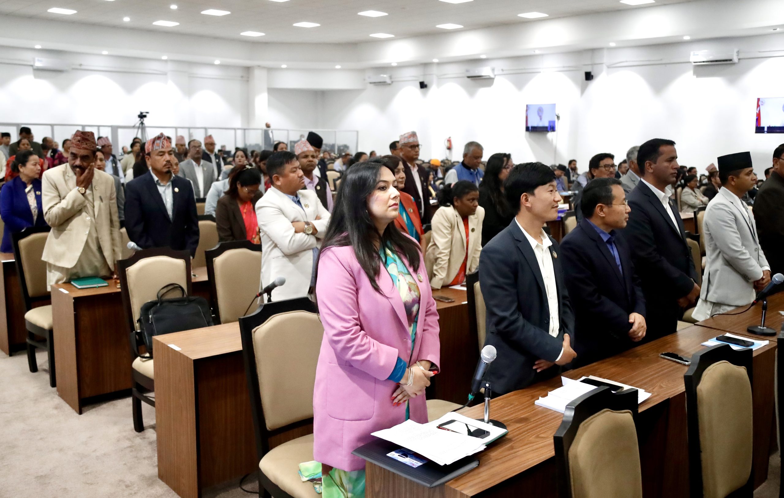 विपक्षीको अवरोधपछि प्रतिनिधि सभा बैठक स्थगित