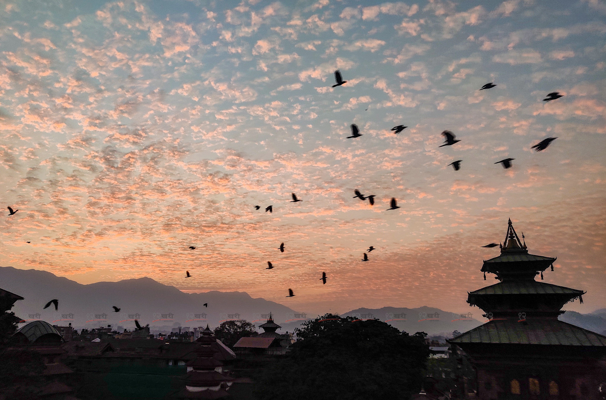 आज पहाडी क्षेत्रमा वर्षा र तराईमा तातो लहरको सम्भावना : सतर्क रहन मौसम विभागको आग्रह