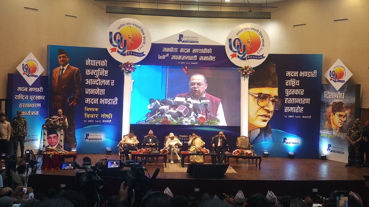 विगतमा अहङ्कारले फुट्यौँ, अब परिस्थितिले वामपन्थीहरूलाई एकताबद्ध बनाउँदैछ: झलनाथ खनाल
