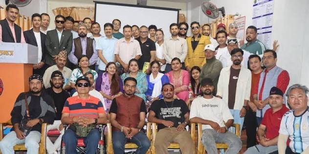 सूचना प्रविधिमा पोख्त हुन कलाकारलाई विज्ञको सुझाव