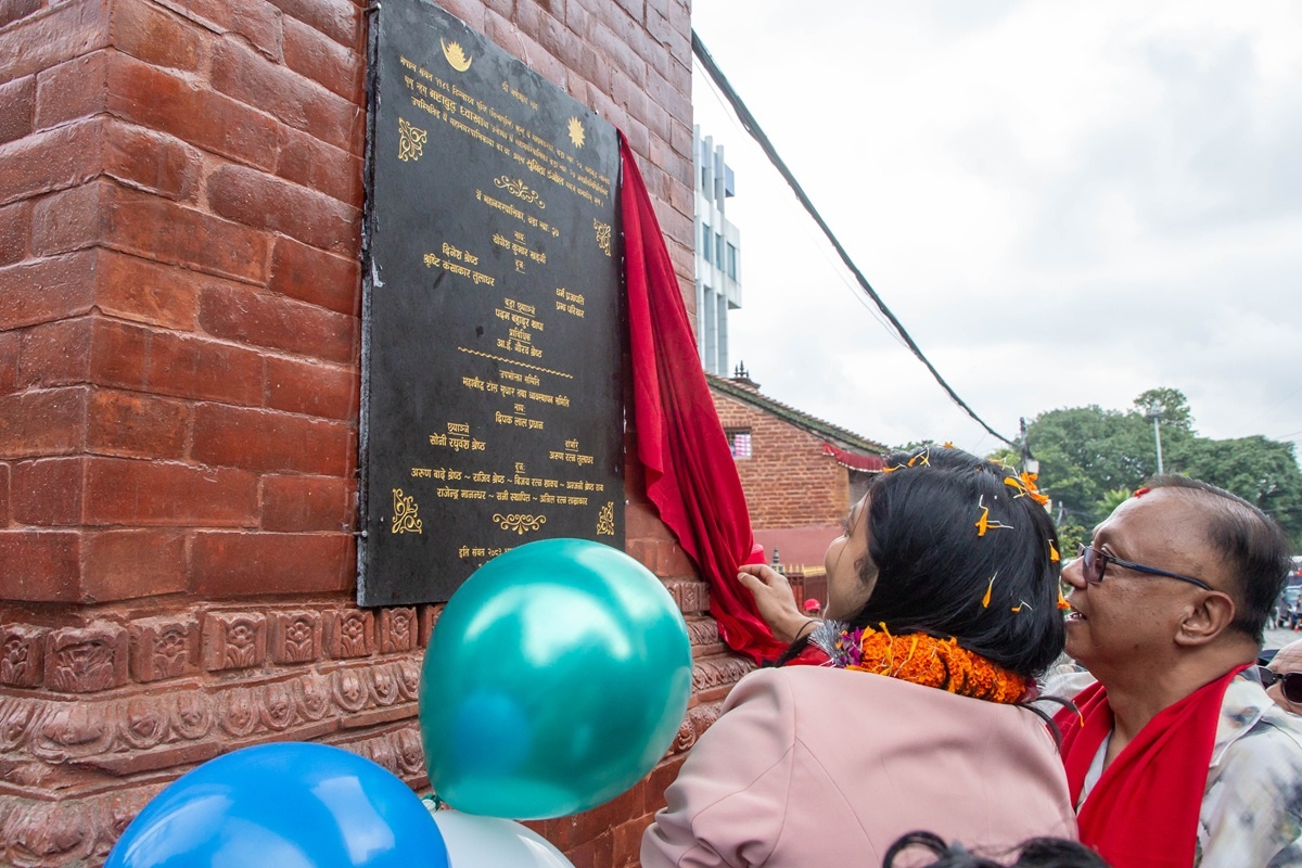 १ करोड ७ लाखको लागतमा महाबौद्धमा निर्मित भव्य ‘सम्पदा द्वार’को कार्यवाहक प्रमुख डंगोलद्वारा समुद्घाटन