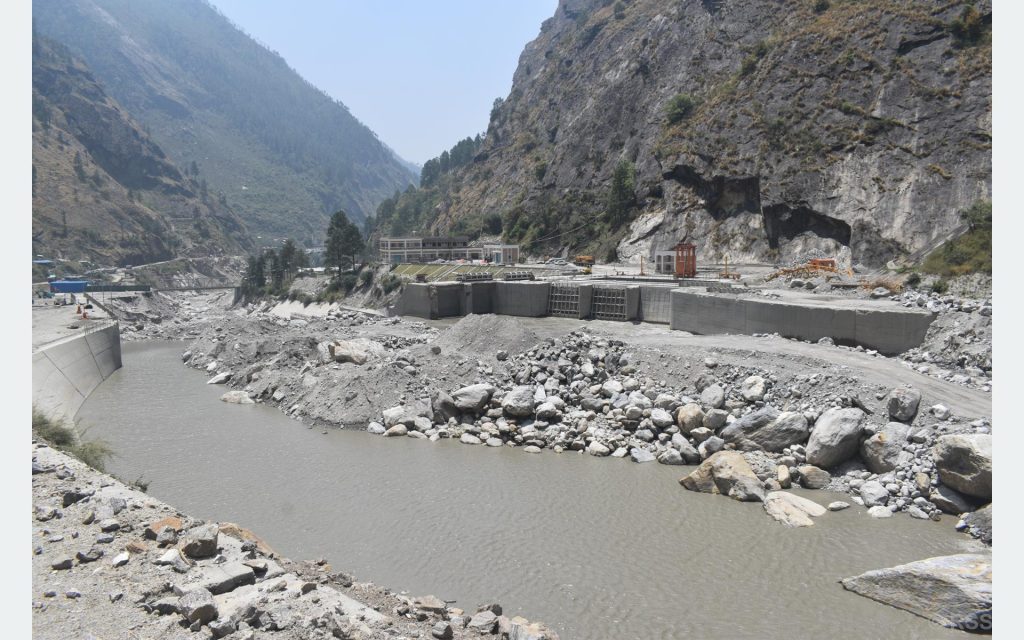 ल्हेन्दे खोलामा लेदोसहितको बाढी: १११ मेगावाटको रसुवागढी जलविद्युत् आयोजनाको उत्पादन बन्द