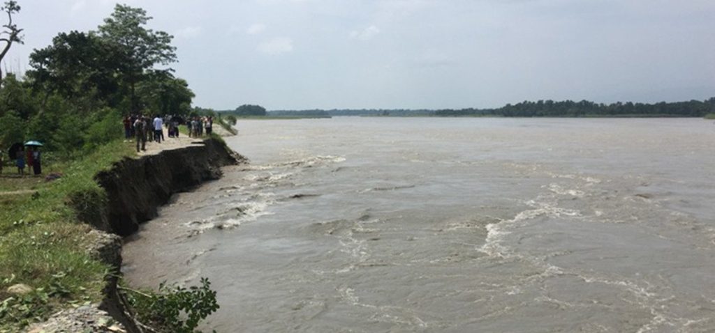 राप्ती नदीमा बेपत्ता भएका दुई बालबालिकामध्ये एकको शव फेला : बालिकाको खोजी जारी