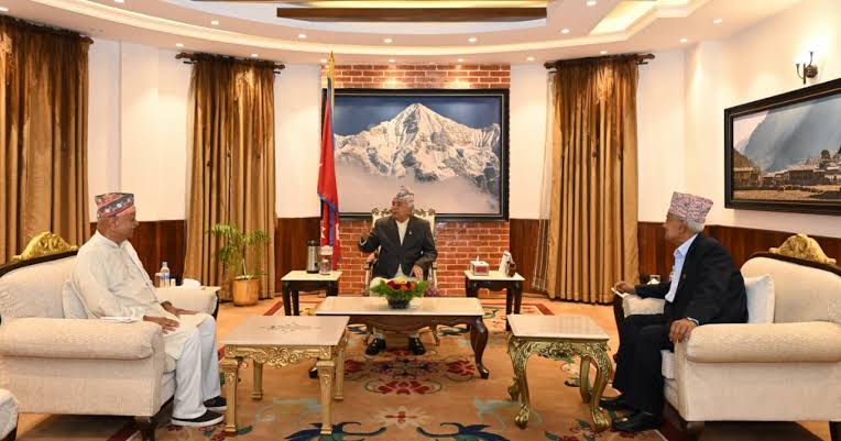 तराई मधेसको पछिल्लो अवस्थाबारे राष्ट्रपतिद्वारा पूर्वविशिष्ट पदाधिकारीसँग परामर्श