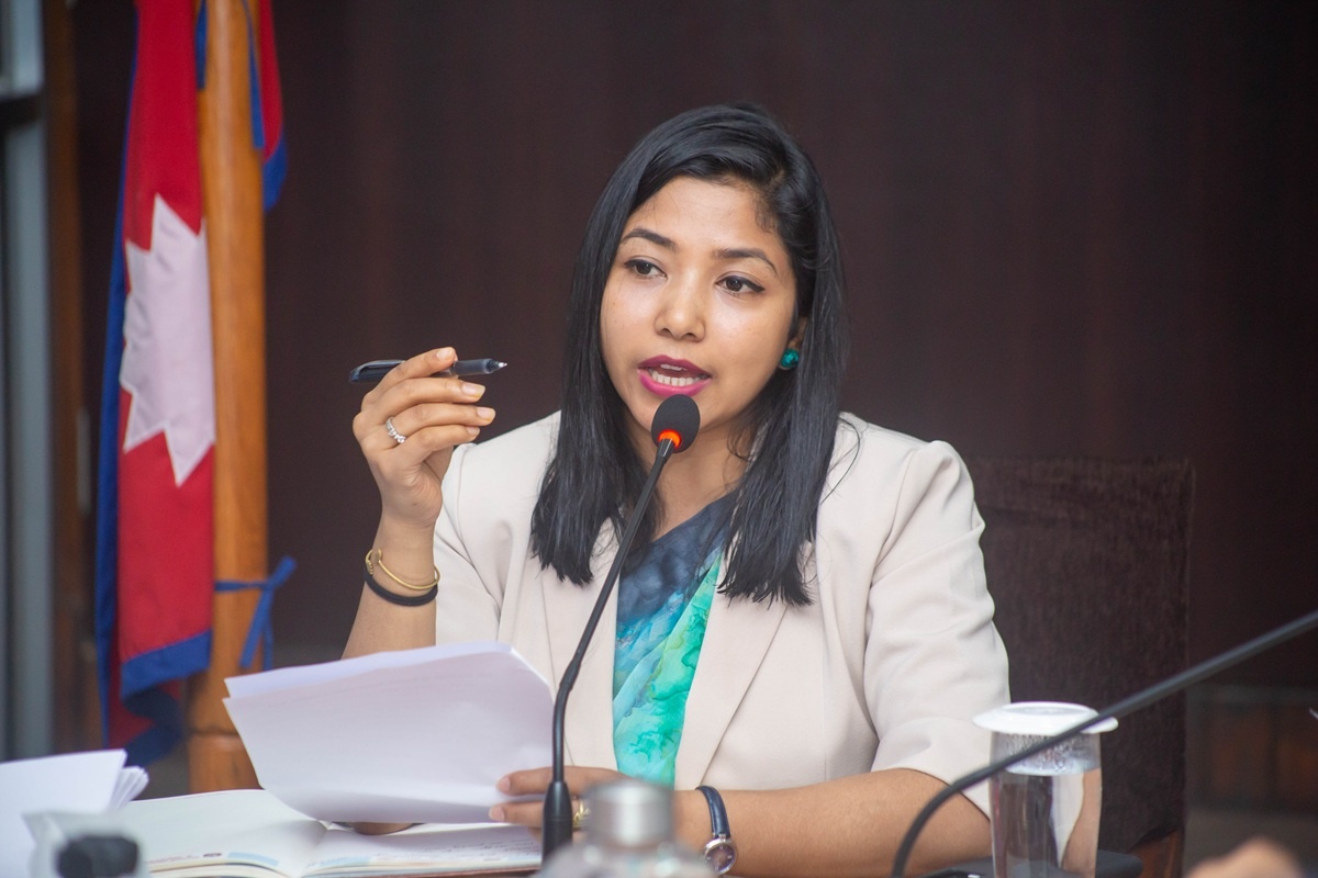वार्षिक कार्ययोजना साउनभित्र र बोलपत्र आह्वान असोजभित्र गरिसक्न कार्यवाहक प्रमुख सुनिता डंगोलको निर्देशन