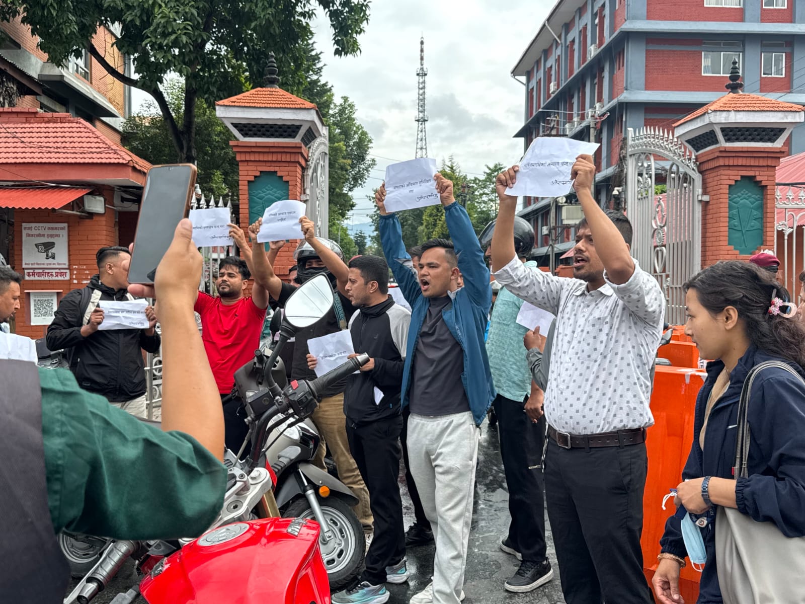 अनेरास्ववियुका ७ नेता पक्राउ, तत्काल नछाडे आन्दोलनको चेतावनी