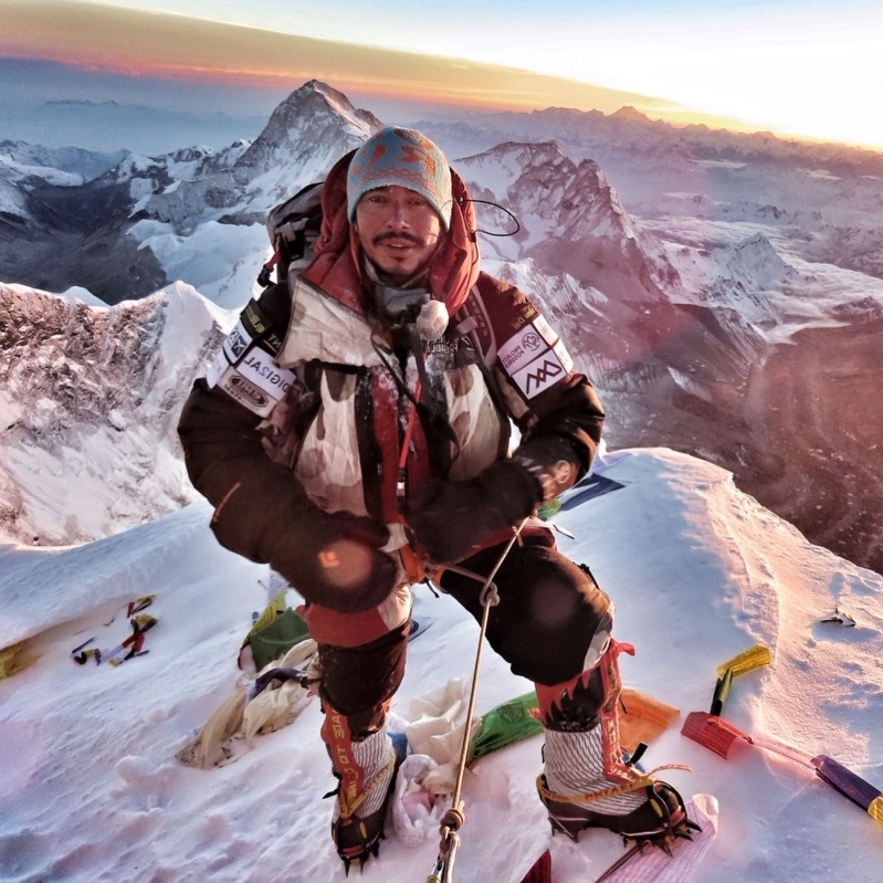 ब्रोड पिक हिमपहिरोमा परी सम्पर्कविहीन भएका १० आरोहीमध्ये निर्मल पुर्जासहित ६ नेपाली