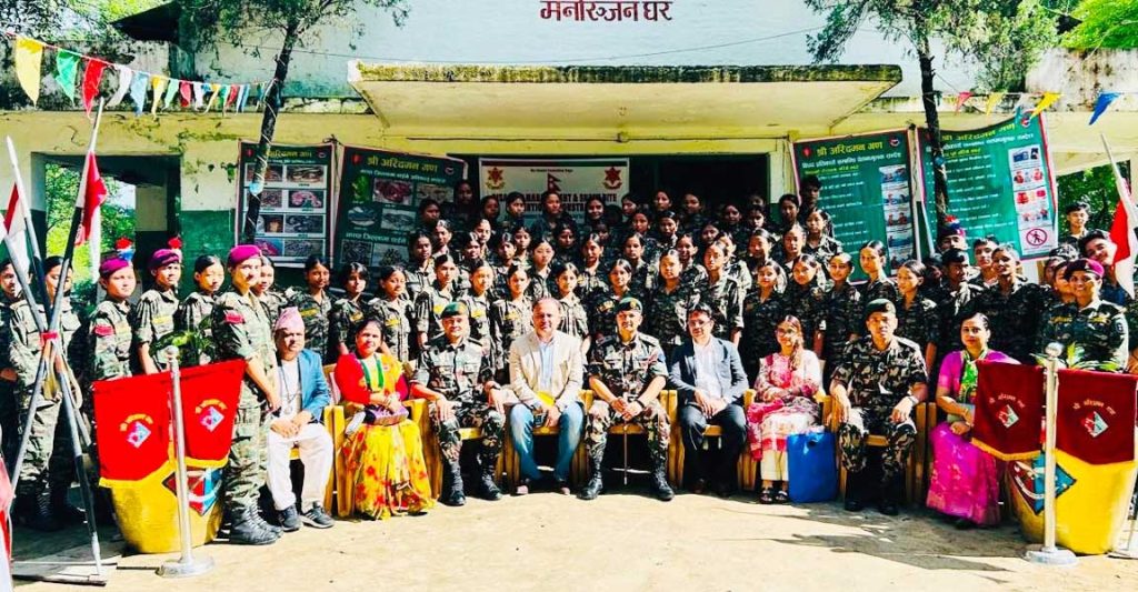 झापाका दुई सय विद्यार्थीलाई विपद् व्यवस्थापन र सर्पदंश रोकथामसम्बन्धी अभिमुखीकरण