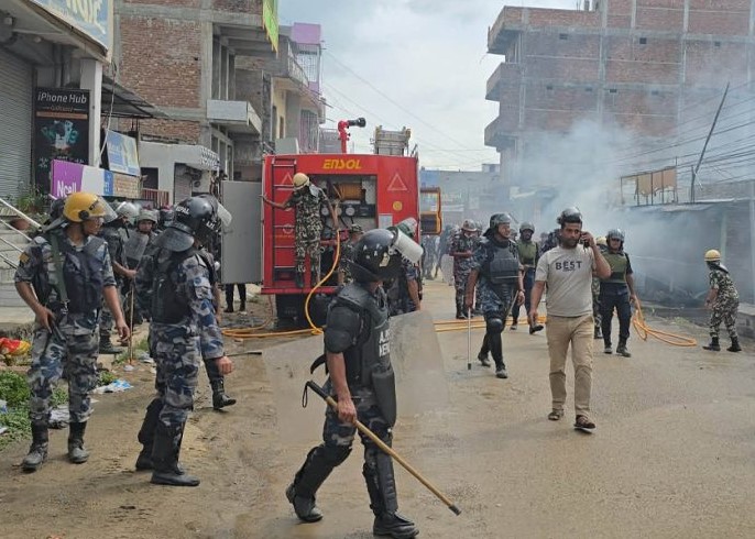 सिरहाको गोलबजारमा झडपका क्रममा गोली लागेर एक जनाको मृत्यु, सेना परिचालन