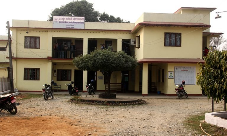 भरतपुर खानेपानी व्यवस्थापन बोर्डद्वारा साढे १ करोड बक्यौता असुली : महानगरले अनुदान नदिँदा समस्या